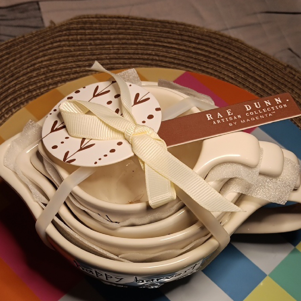 Rae Dunn Cream 'Happy Harvest' Measuring Cups - Picture 3 of 4